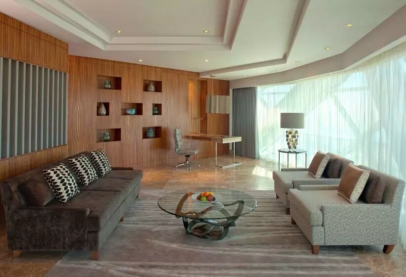 فندق Andaz Capital Gate Abu Dhabi, By Hyatt