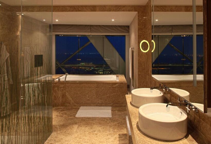 فندق Andaz Capital Gate Abu Dhabi, By Hyatt