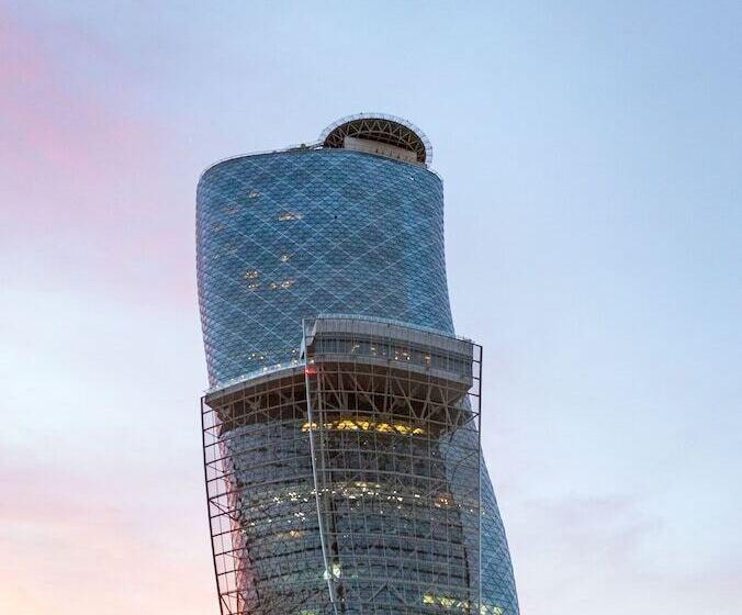 فندق Andaz Capital Gate Abu Dhabi, By Hyatt
