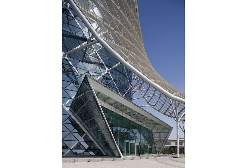 فندق Andaz Capital Gate Abu Dhabi, By Hyatt