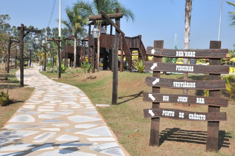 Отель Barretos Country Thermas Resort