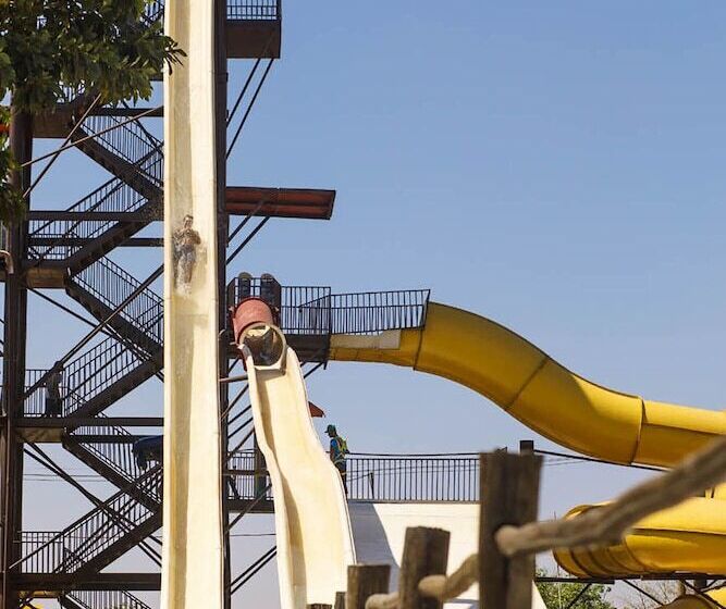 Отель Barretos Country Thermas Resort