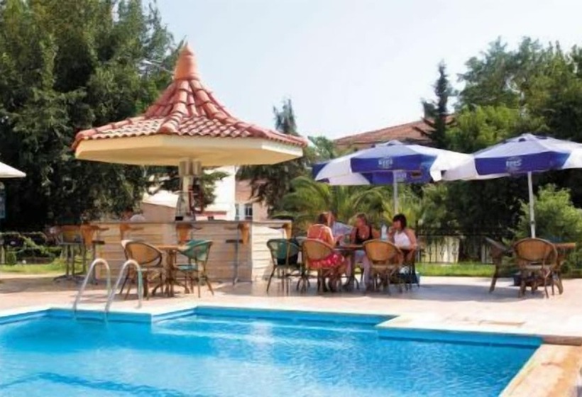 ホテル Dalyan Tezcan