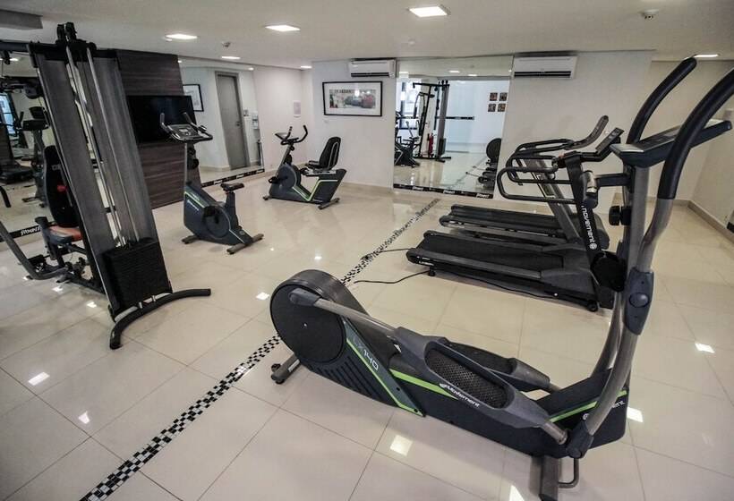 Oscar Hotel Executive