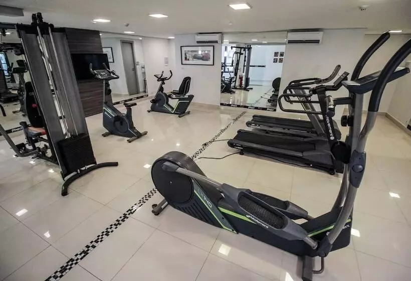 Oscar Hotel Executive