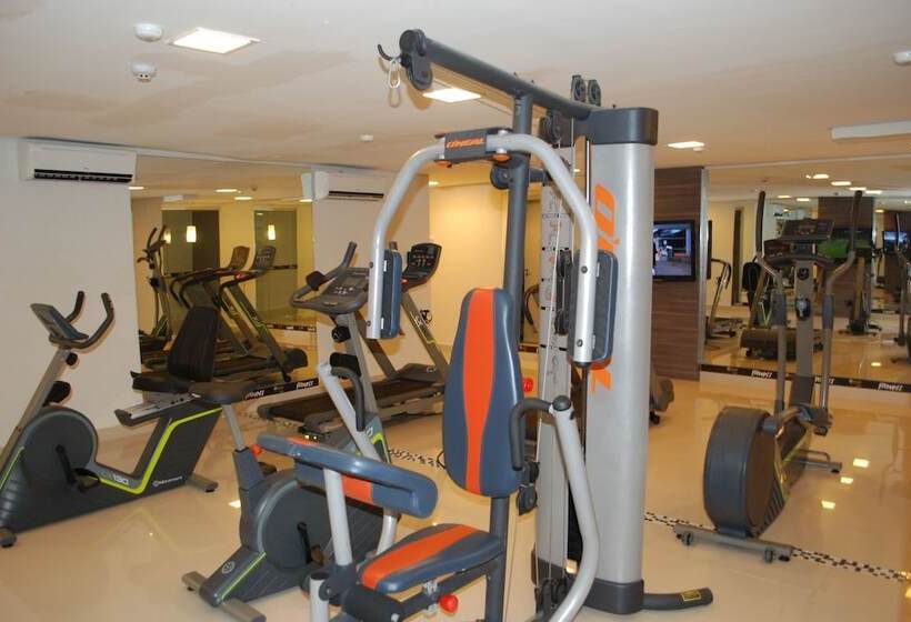 Oscar Hotel Executive