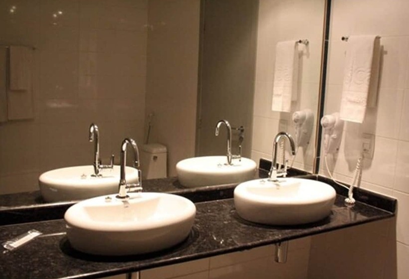 Oscar Hotel Executive