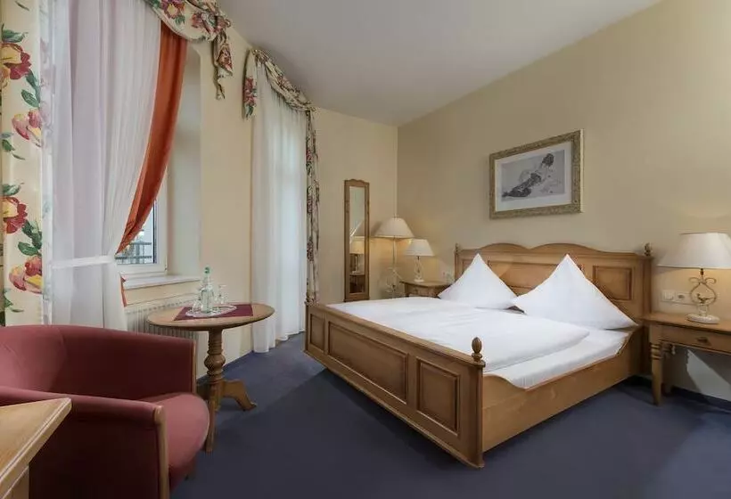 酒店 Schloss Schweinsburg