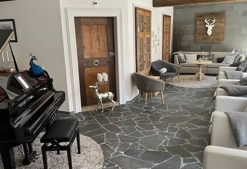 酒店 Spannort Family Home With Common Kitchen And Self Check In