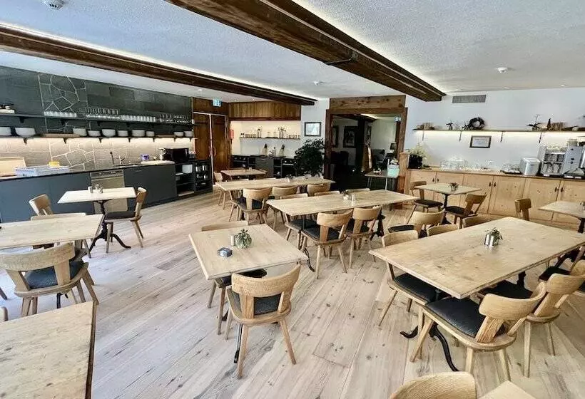 酒店 Spannort Family Home With Common Kitchen And Self Check In