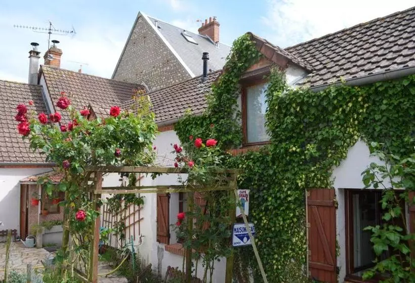 ベッドアンドブレックファースト Maison D Autrefois