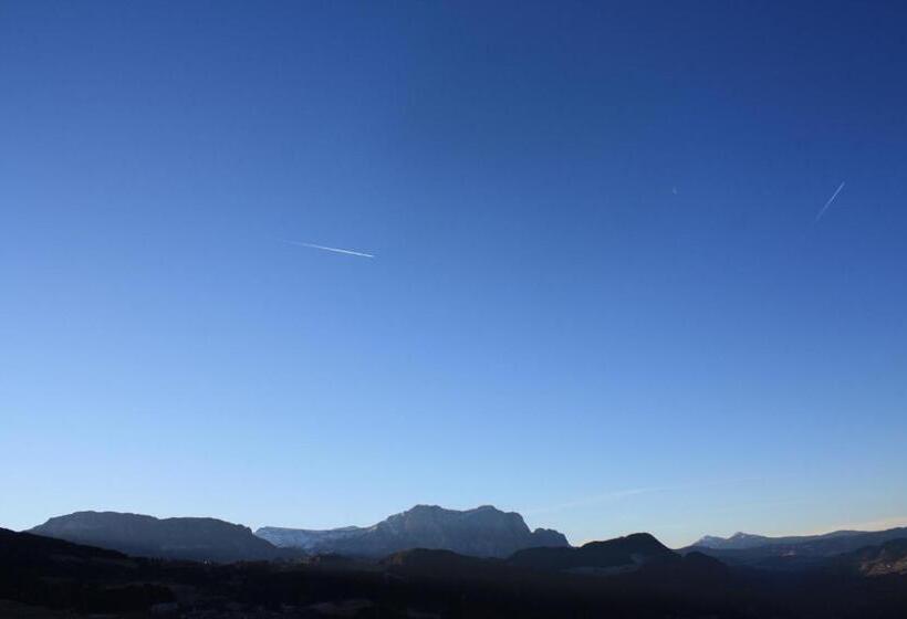 Отель Tschott Hof