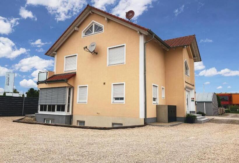 Pensão Boardinghouse Neuburg