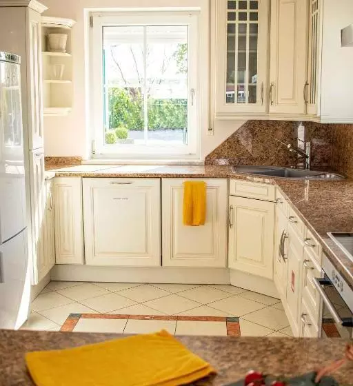 Majatalo Boardinghouse Neuburg