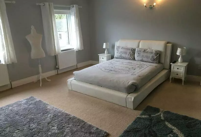 ペンション Grangegeeth Inn