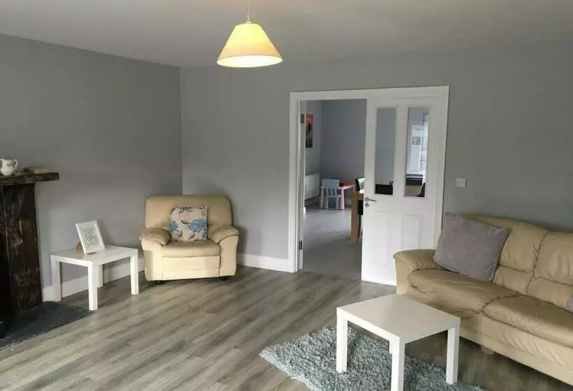 ペンション Grangegeeth Inn