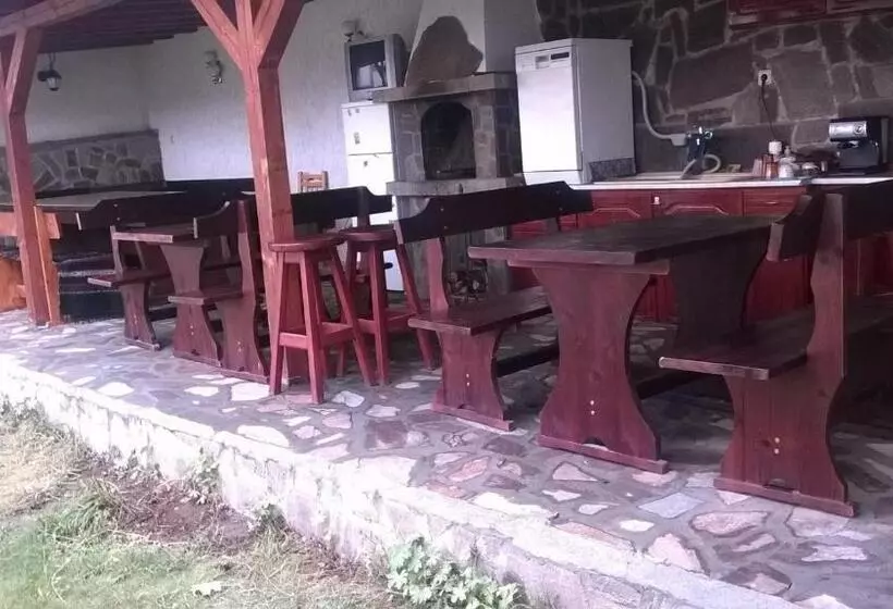پانسیون Guest House Gergevana