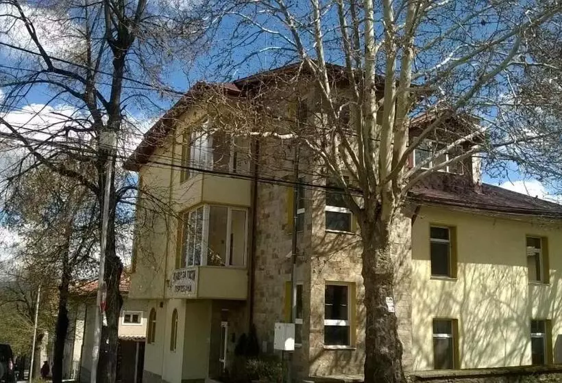 پانسیون Guest House Gergevana