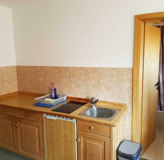 ユースホステル Gästehaus Kübler