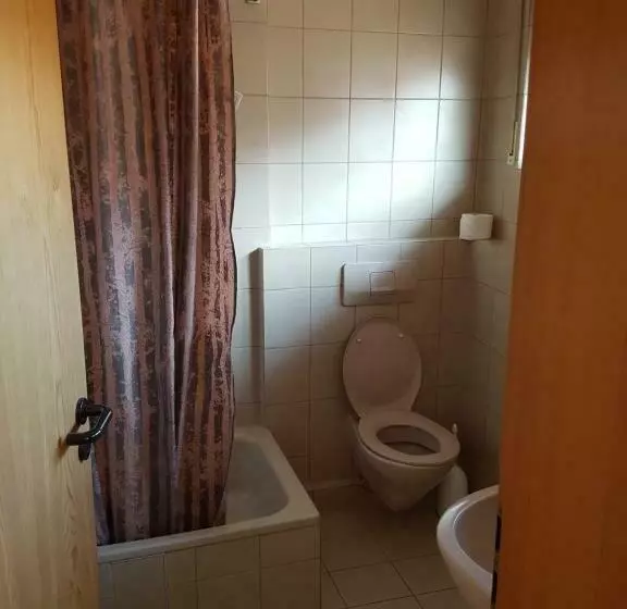 Retkeilymaja Gästehaus Kübler