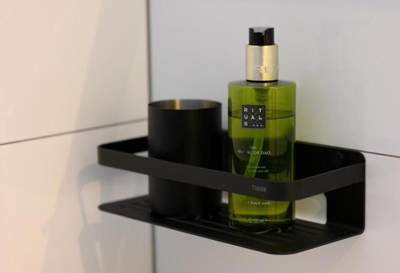 B&b Witvliet, Kamers En Studio Met Heerlijk Ontbijt !