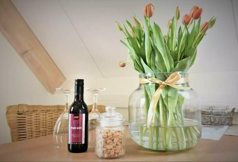 ベッドアンドブレックファースト De Beddestee