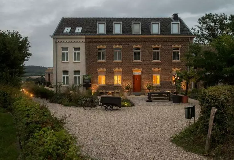 Aamiaismajoitus (B&B) Domein Holset Bruisendwijnhuis