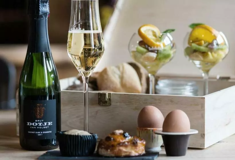 Aamiaismajoitus (B&B) Domein Holset Bruisendwijnhuis