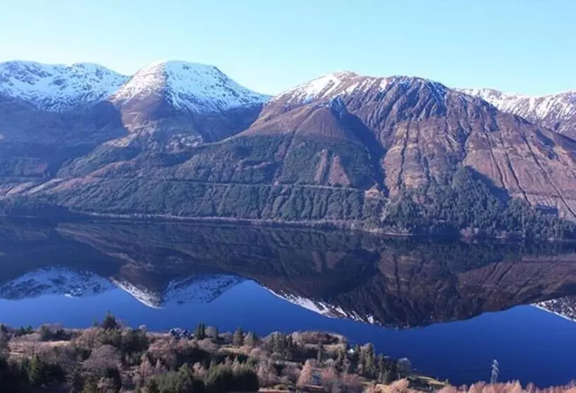 Aamiaismajoitus (B&B) Letterfinlay Lodge House