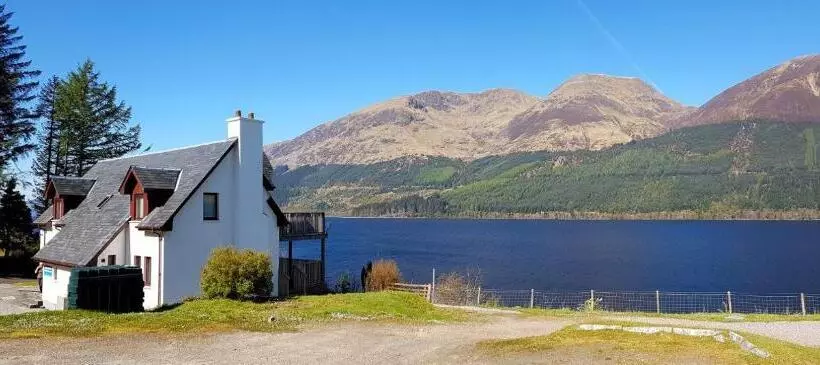 Aamiaismajoitus (B&B) Letterfinlay Lodge House