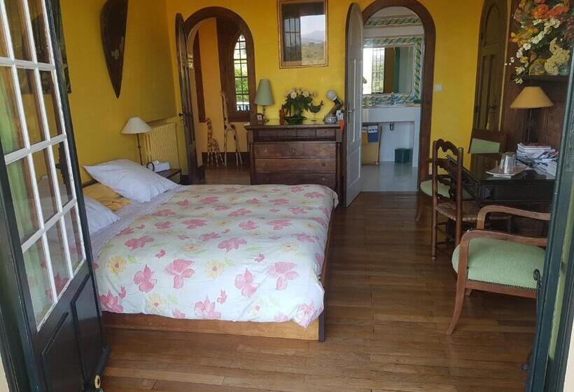 تختخواب و صبحانه Villa La Croix Basque