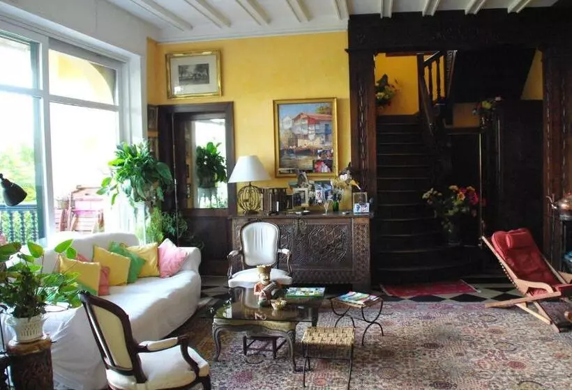 Aamiaismajoitus (B&B) Villa La Croix Basque