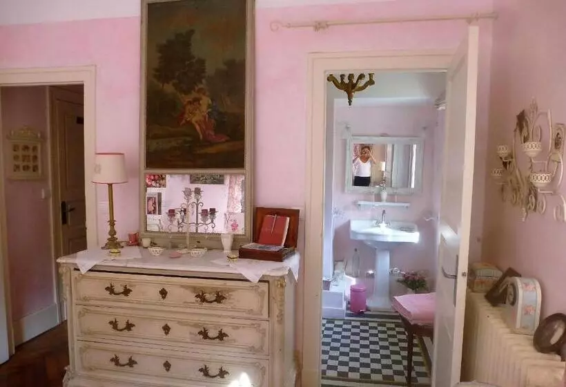 Aamiaismajoitus (B&B) Villa La Croix Basque