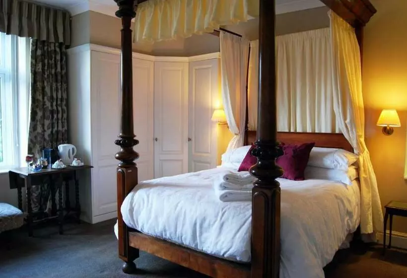 Aamiaismajoitus (B&B) Lower Winsford Apartments & Rooms