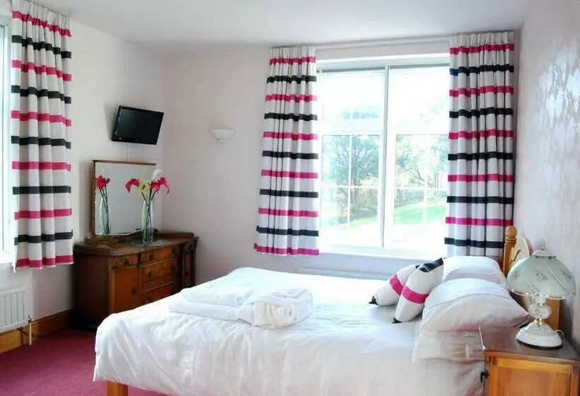 Aamiaismajoitus (B&B) Lower Winsford Apartments & Rooms