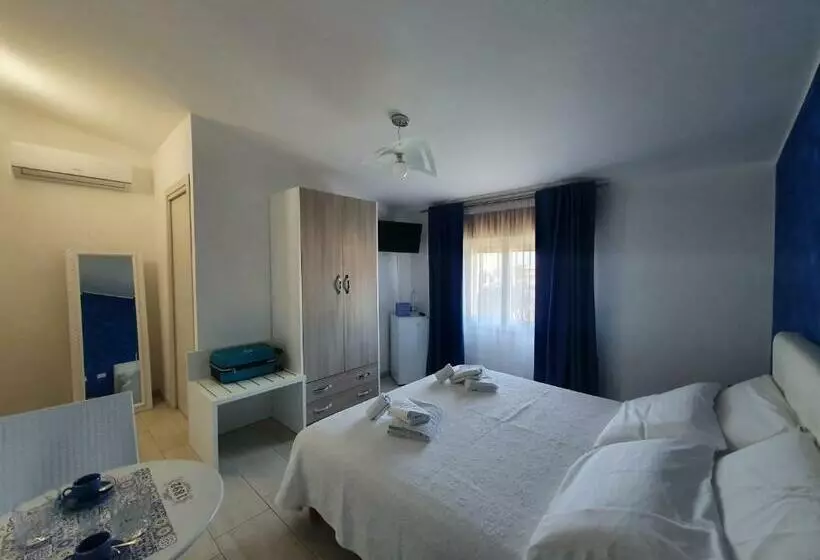 ペンション Blue Velvet Rooms