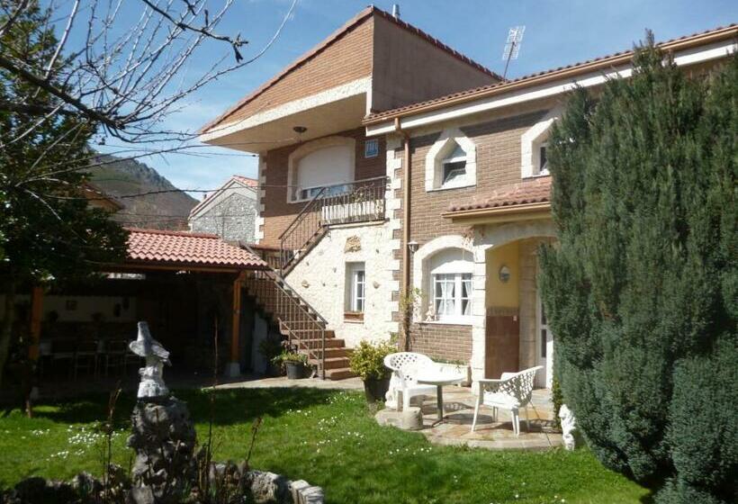 بنسيون Casa Hostal Olga   Castilla Y León