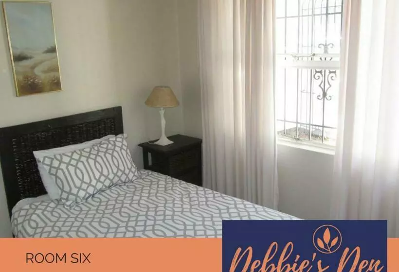 Majatalo Debbie S Den