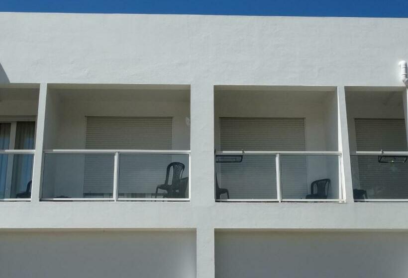 پانسیون Hospedaria Descansa Pernas