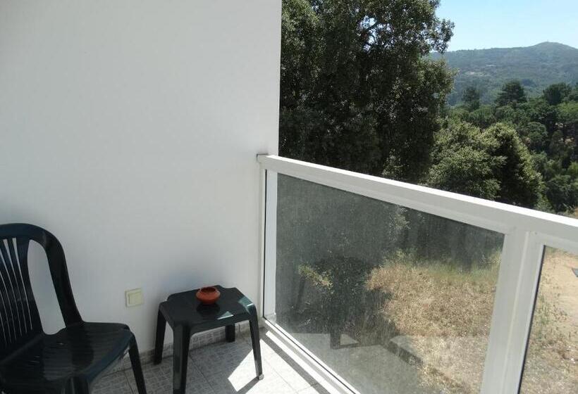 پانسیون Hospedaria Descansa Pernas