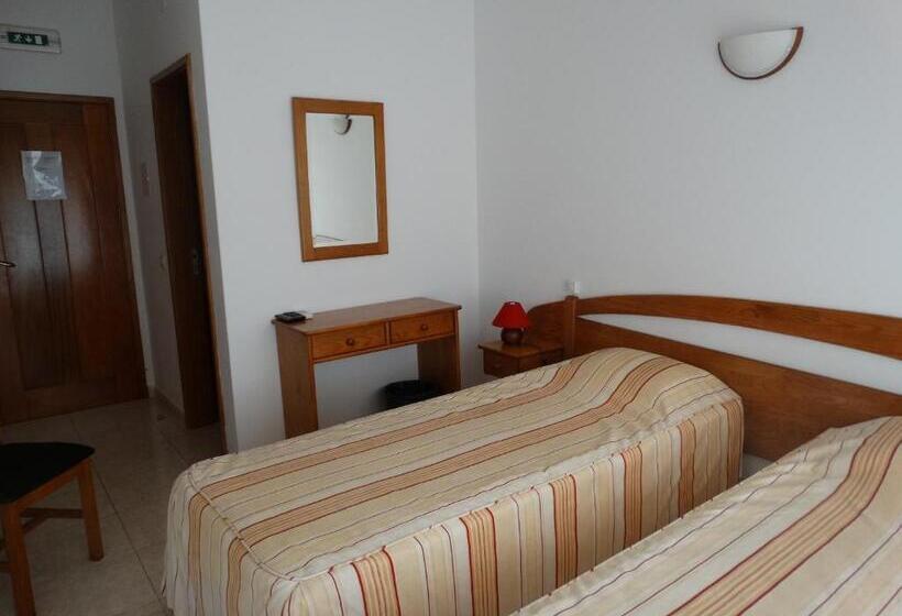 پانسیون Hospedaria Descansa Pernas