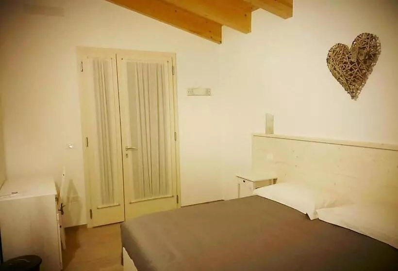 ベッドアンドブレックファースト Agriturismo Honey Farm