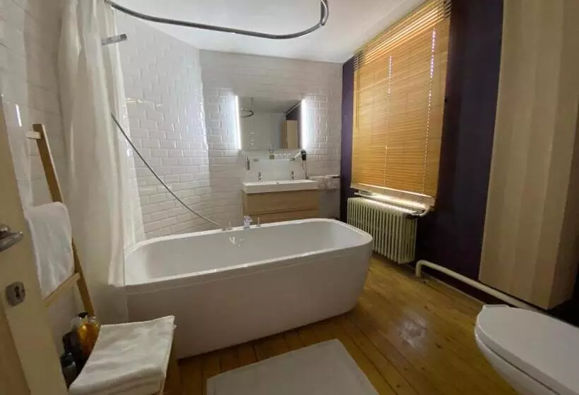 ベッドアンドブレックファースト Lunatree