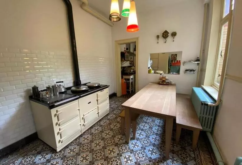 ベッドアンドブレックファースト Lunatree