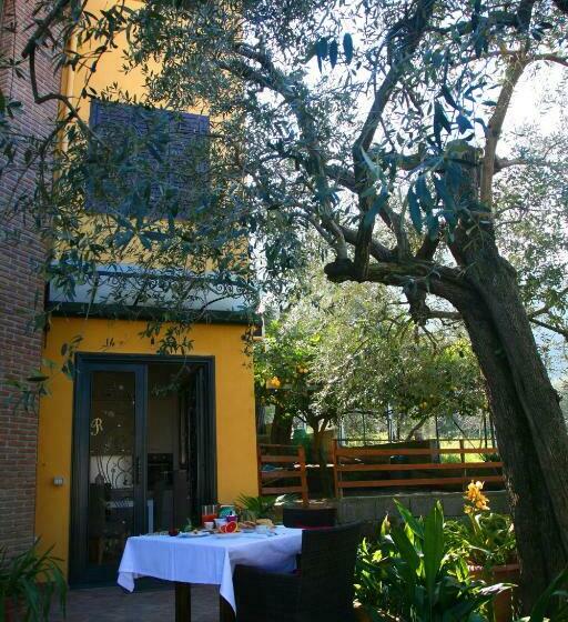 ベッドアンドブレックファースト Villa C Luxury Estate