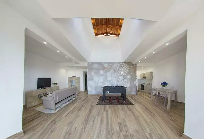 Aamiaismajoitus (B&B) Villa C Luxury Estate