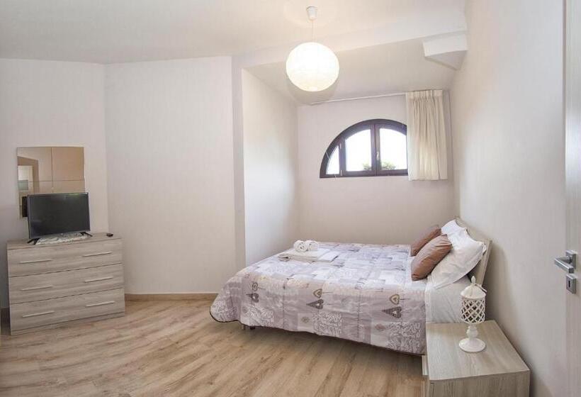 ベッドアンドブレックファースト Villa C Luxury Estate