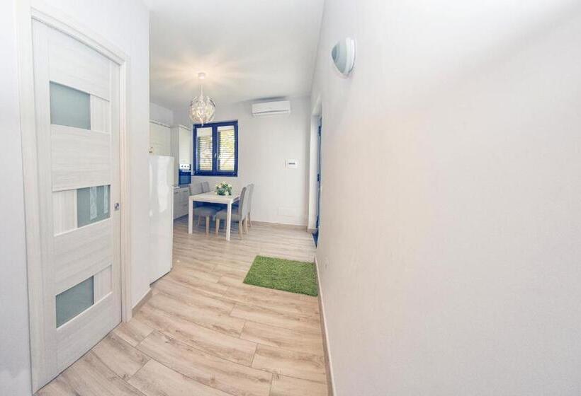 ベッドアンドブレックファースト Villa C Luxury Estate