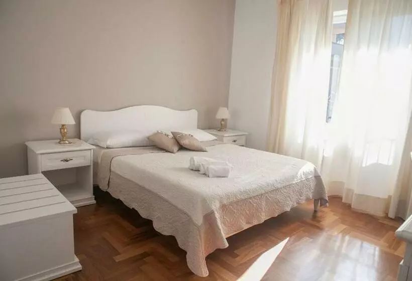 Aamiaismajoitus (B&B) Villa Orsini