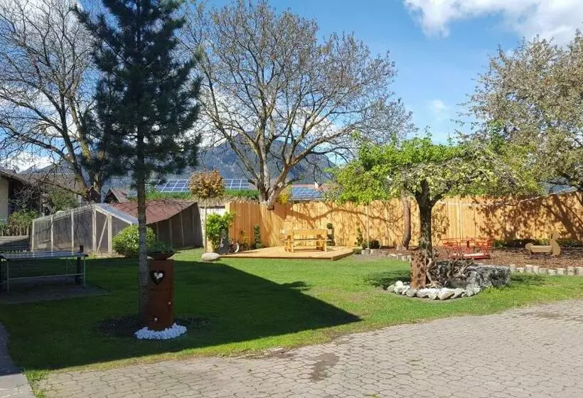 ホテル Appartements Schusterhof